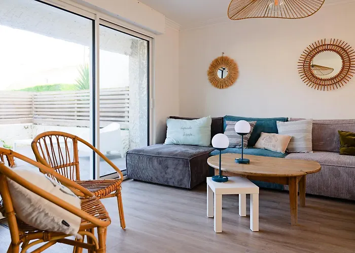 Tres Belle Maison Familiale - La Chaume - Proche Marais Hébergement de vacances *